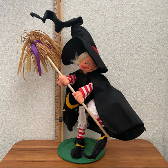 Vintage 1994 ANNALEE Doll Witch with Broom 20” Halloween Doll - Picture 5 of 15